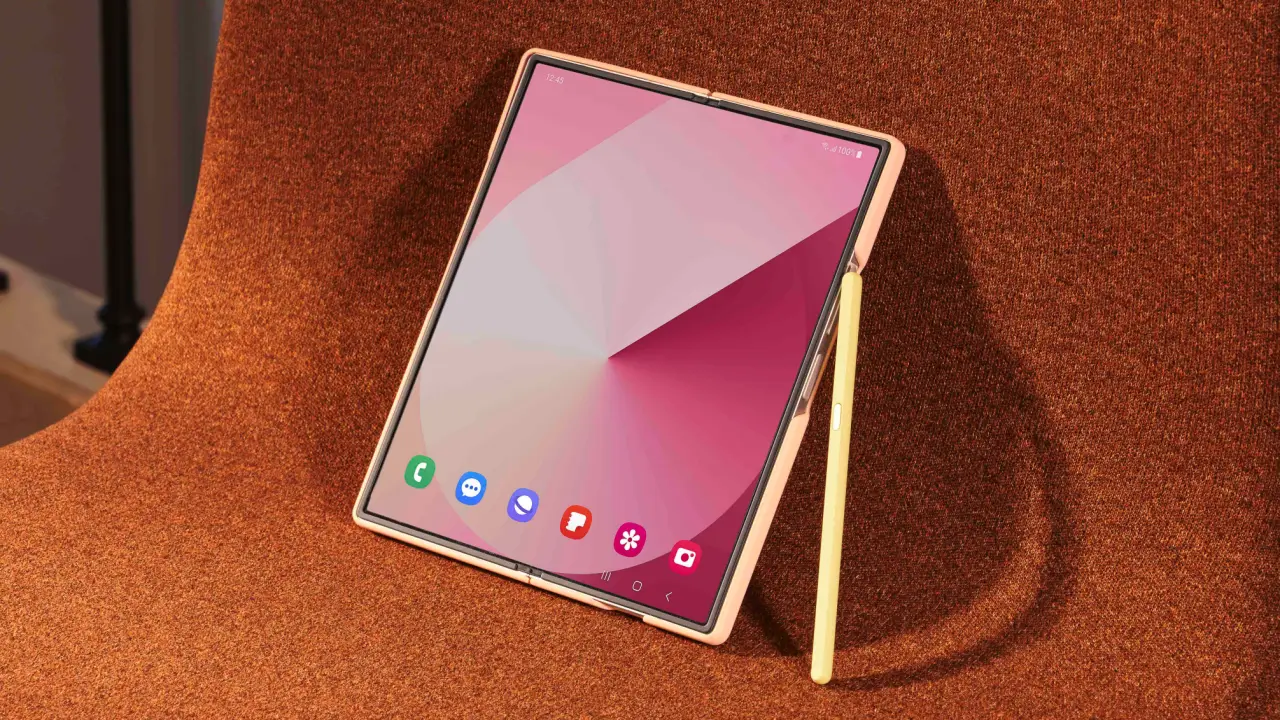 Samsung Galaxy Z Fold 6 With S pen