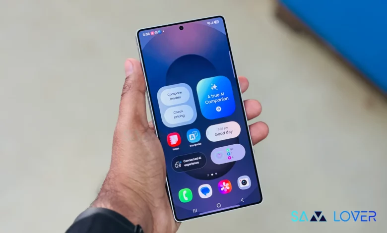 Samsung Galaxy S25 Ultra Front Design and Display Home Screen