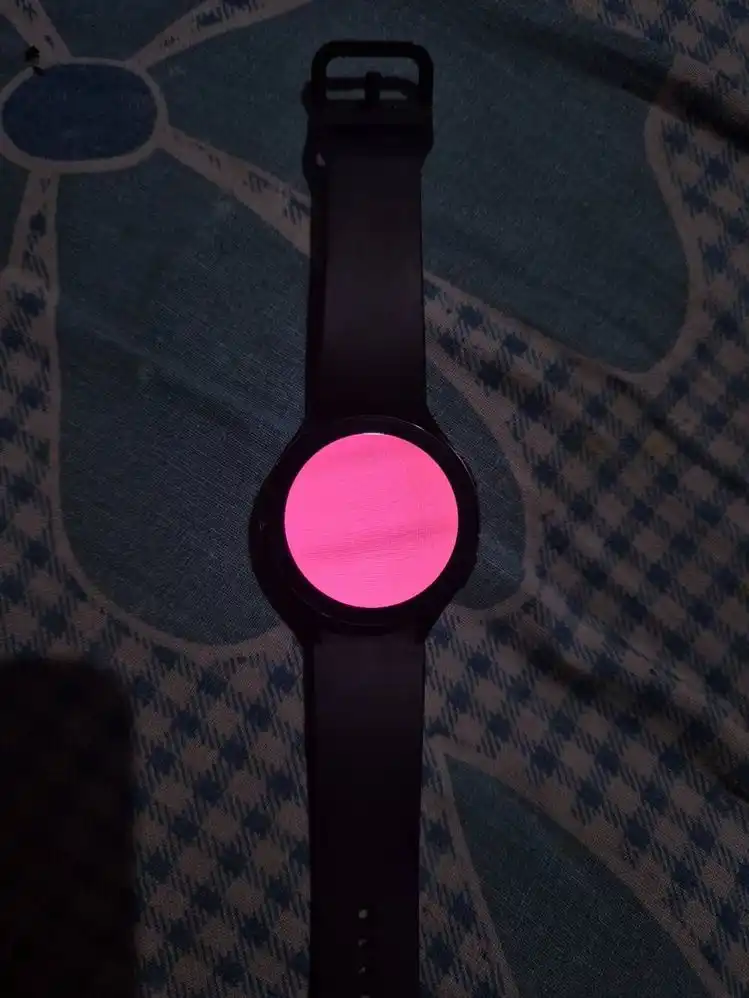 Galaxy Watch4 pink Display