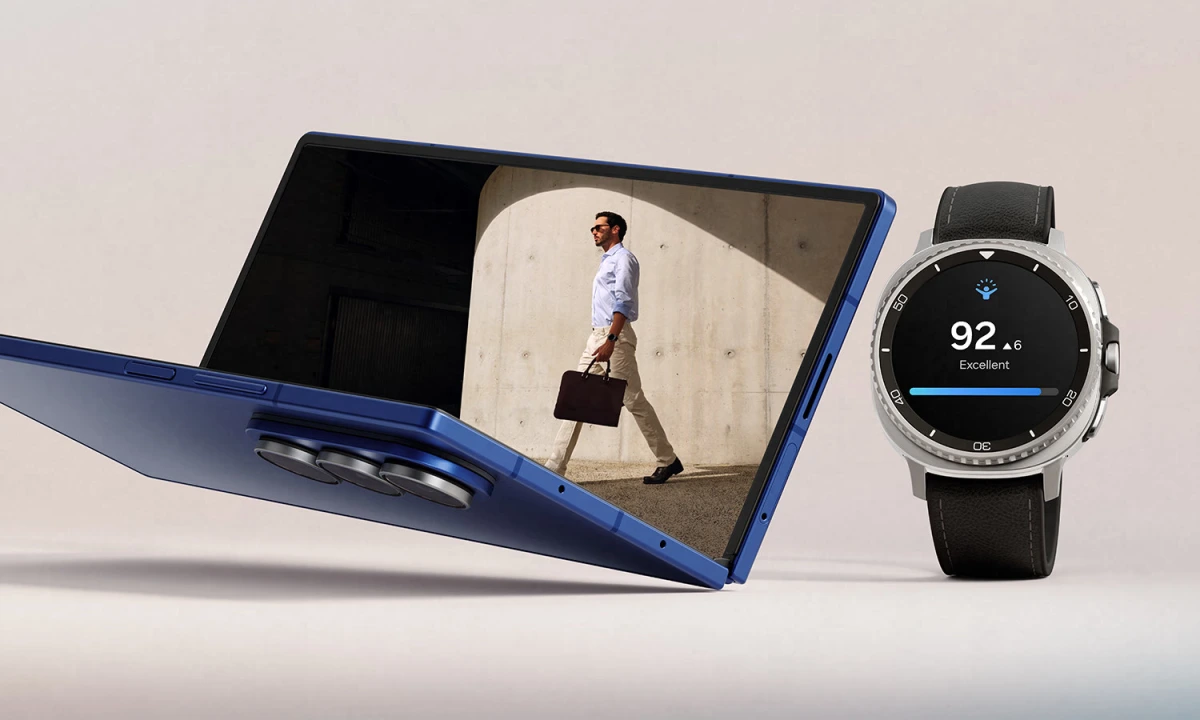 Galaxy Z Fold7 with Watch8 Classic Promo image