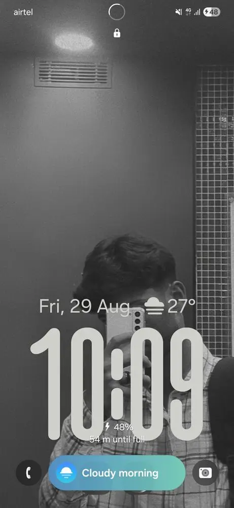 One UI 8 Beta 6 Lock Screen Clock Issue