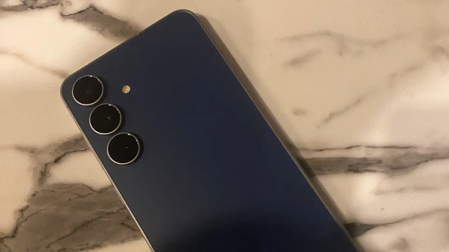 Samsung Galaxy S25 FE